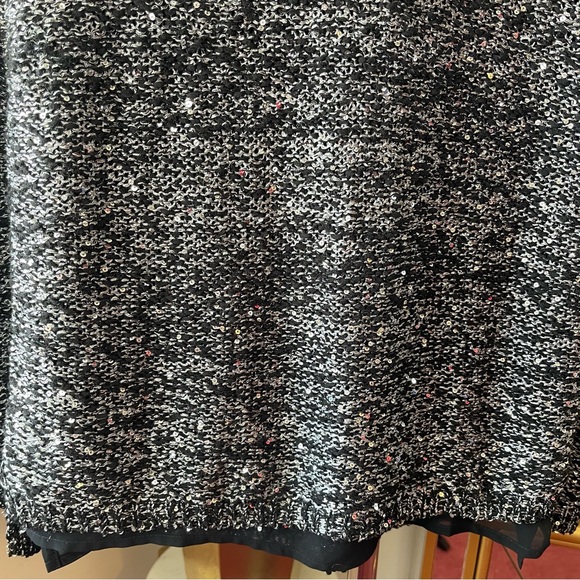 APT 9 V-neck Sequin Metallic Silver/Blk long sleeve pull on lined sweater size M - Picture 3 of 6